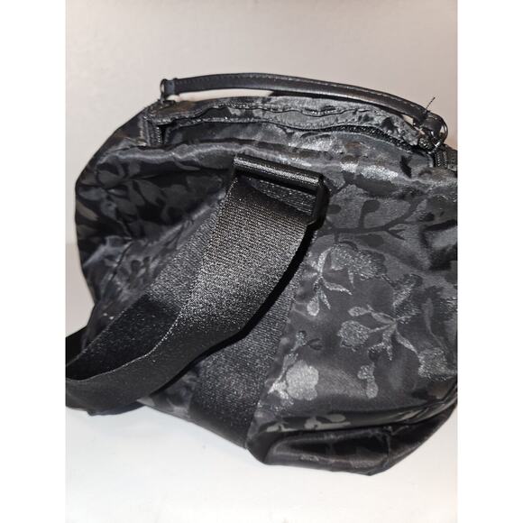 New! Victoria’s Secret VS Black Duffle Gym Bag Tote Weekender $60 - Picture 8 of 11